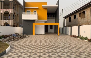 4 BEDROOMS DETACHED DUPLEX HOUSE