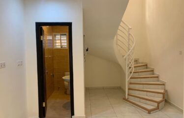 4 BEDROOMS DETACHED DUPLEX HOUSE