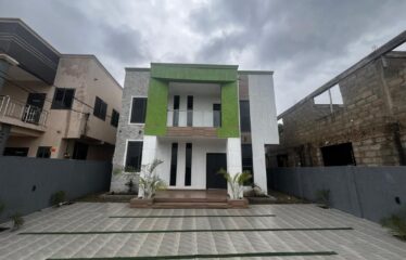 4BEDROOM HOUSE DUPLEX