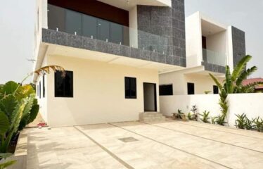 4BEDROOM HOUSE DUPLEX